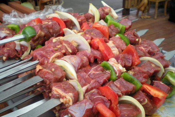 rychle marinovat maso pro šišky kebab z vepřového masa 